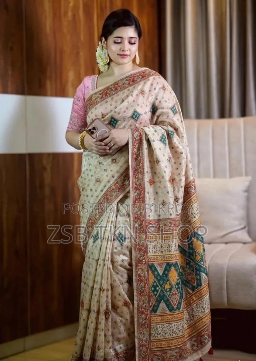 Cotton Skin Print Saree With Blouse Piece