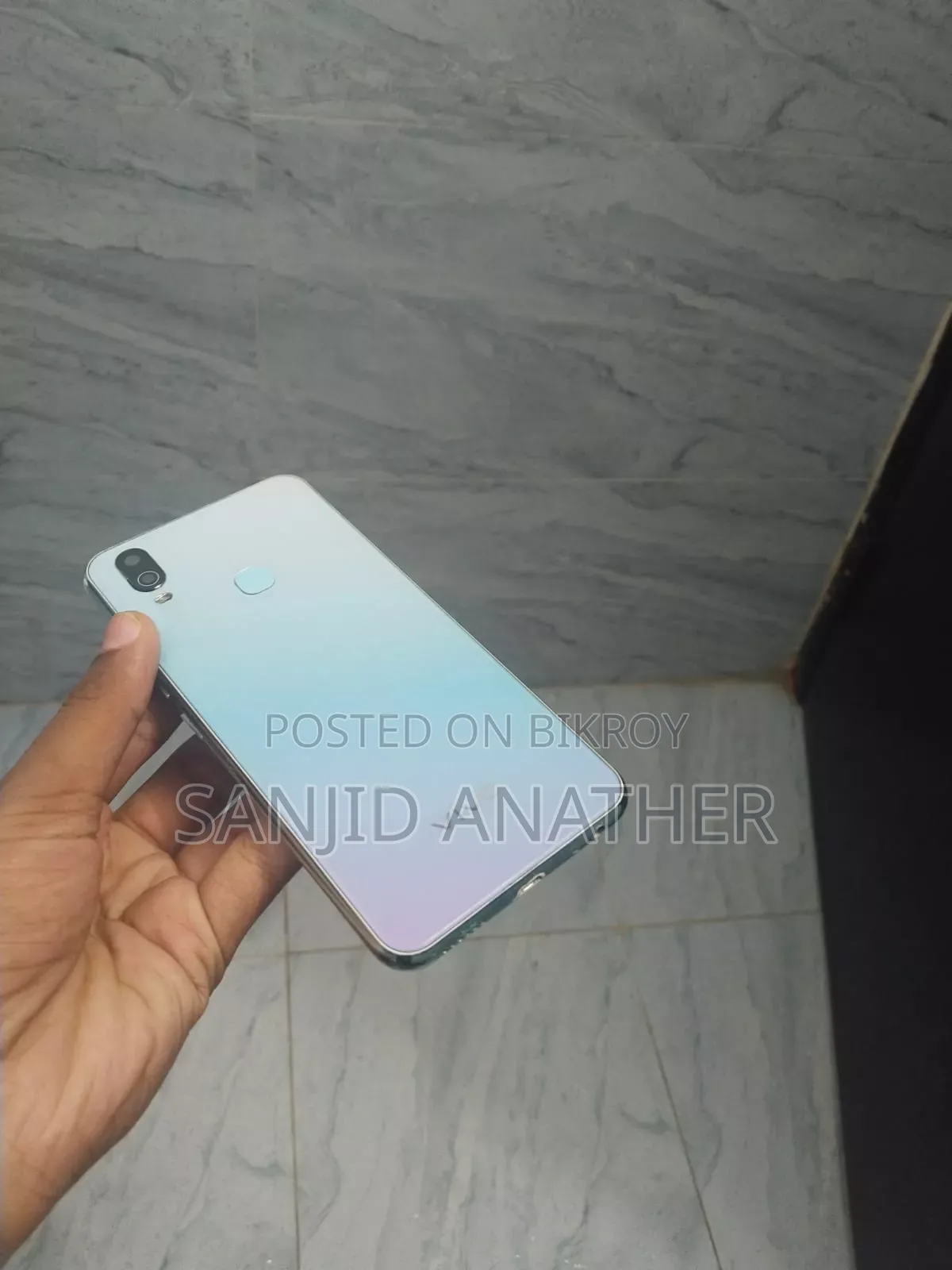 Vivo Y17 128 GB Blue