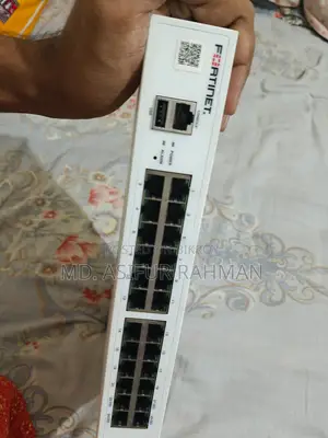 ফরর্টিনেট ফরটিসুচ এফএস-১২৪এফ ২৪-পোর্ট ম্যানেজড গিগাবিট সুইচ (৪×১০জি এসএফপি