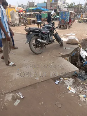 বাজাজ ডিসকভার ১০০ ২০১৮ কালো