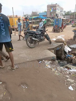 বাজাজ ডিসকভার ১০০ ২০১৮ কালো