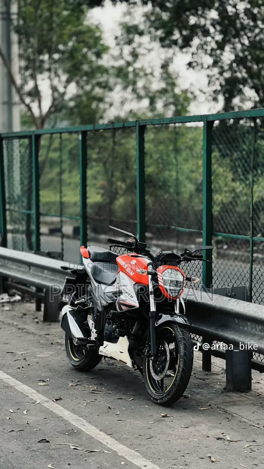 সুজুকি জিক্সার ২০২৩ কমলা