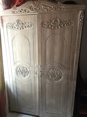 আলমারি উড ক্যাবিনেট