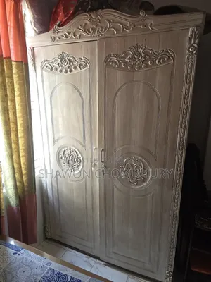 আলমারি উড ক্যাবিনেট