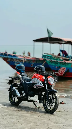 সুজুকি জিক্সার ২০২৩ কমলা