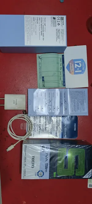 Tecno Pova Slim 5G 256 GB White