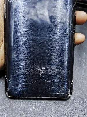 EL 8 GB Black