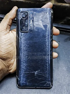 EL 8 GB Black