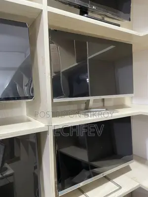 HP M22f 22" FHD IPS Monitor Used