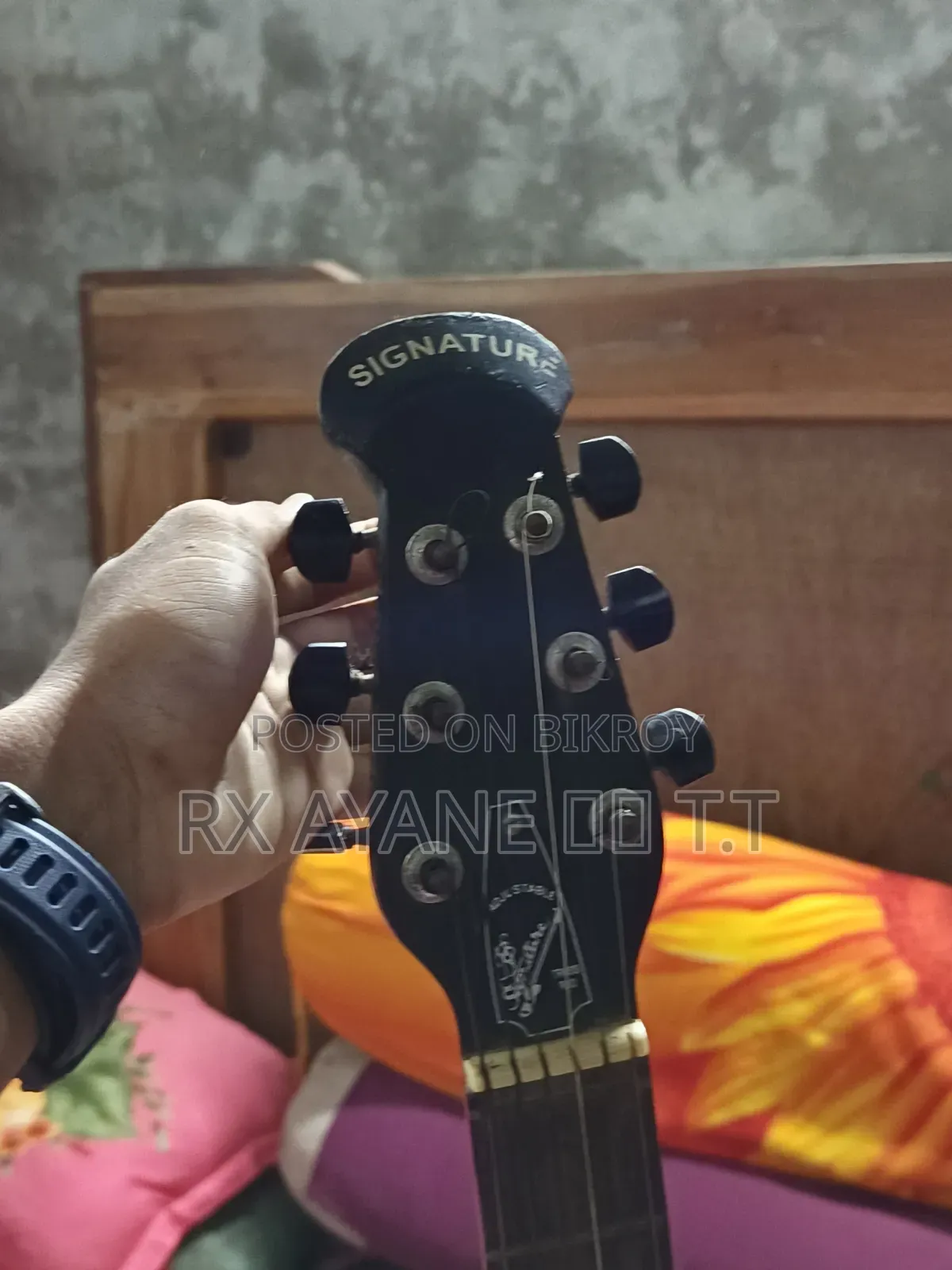 Guitar Sell Post