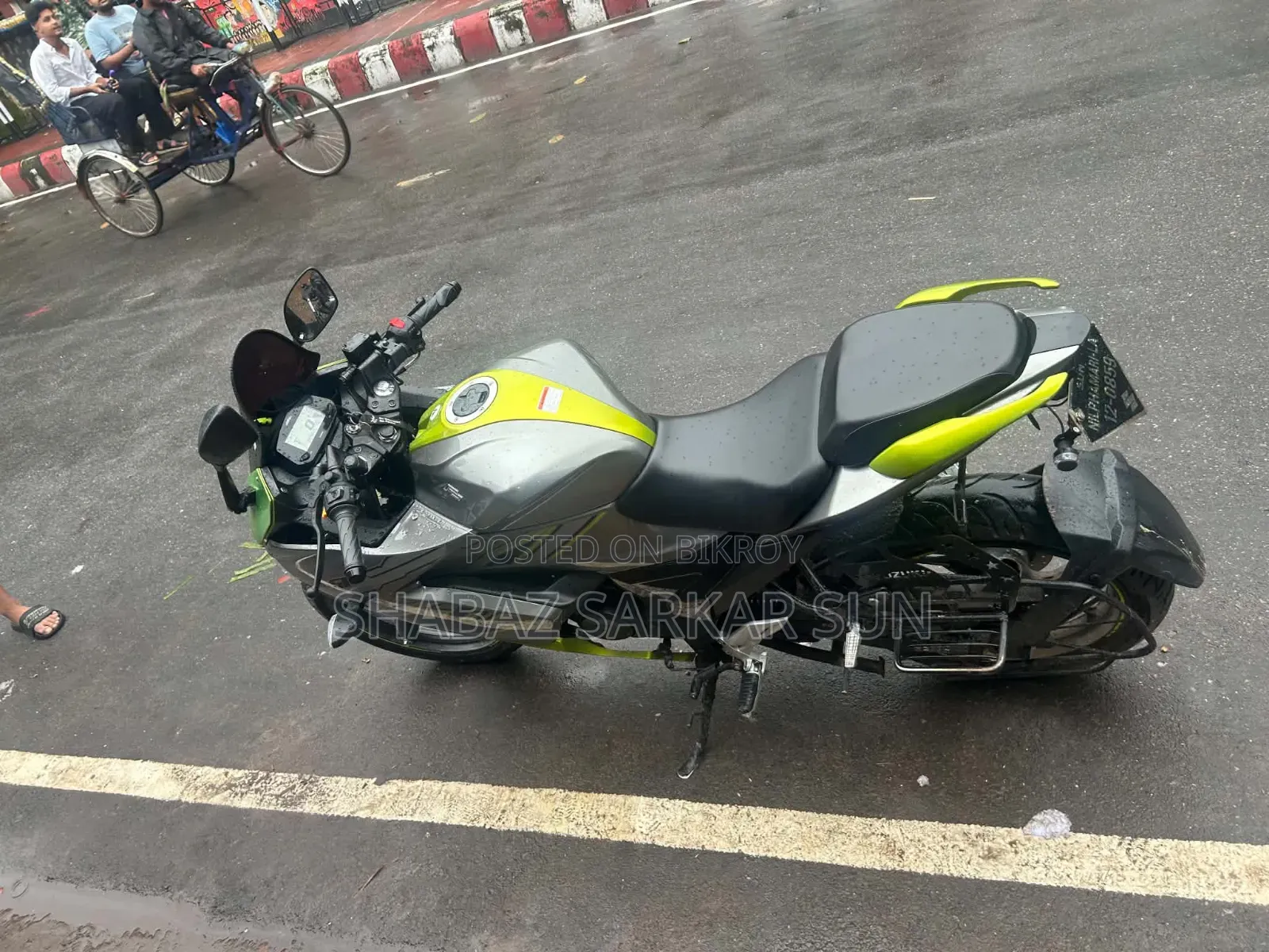 Suzuki Gixxer SF 2025 Silver