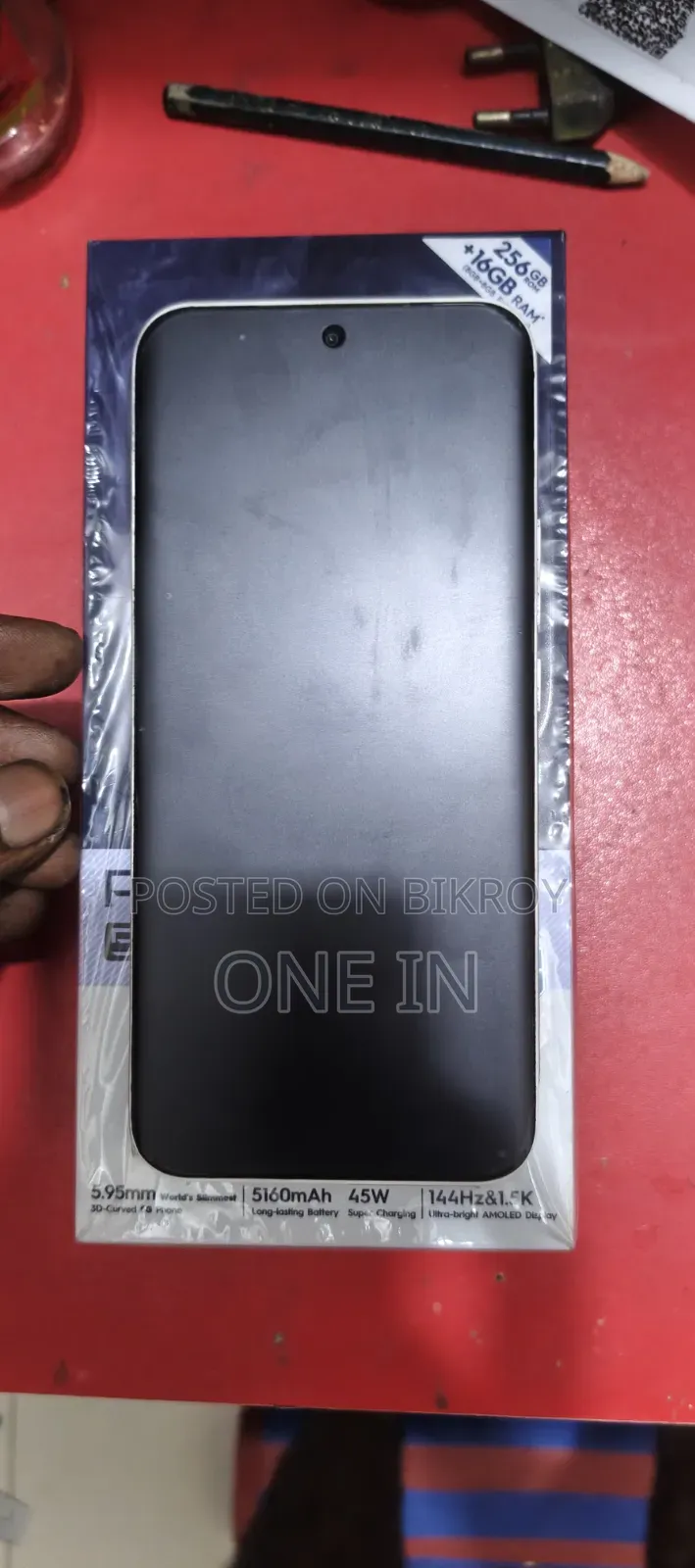 Tecno Pova Slim 5G 256 GB White
