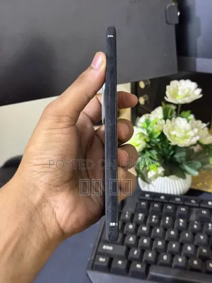 Vivo V30 32 GB Silver