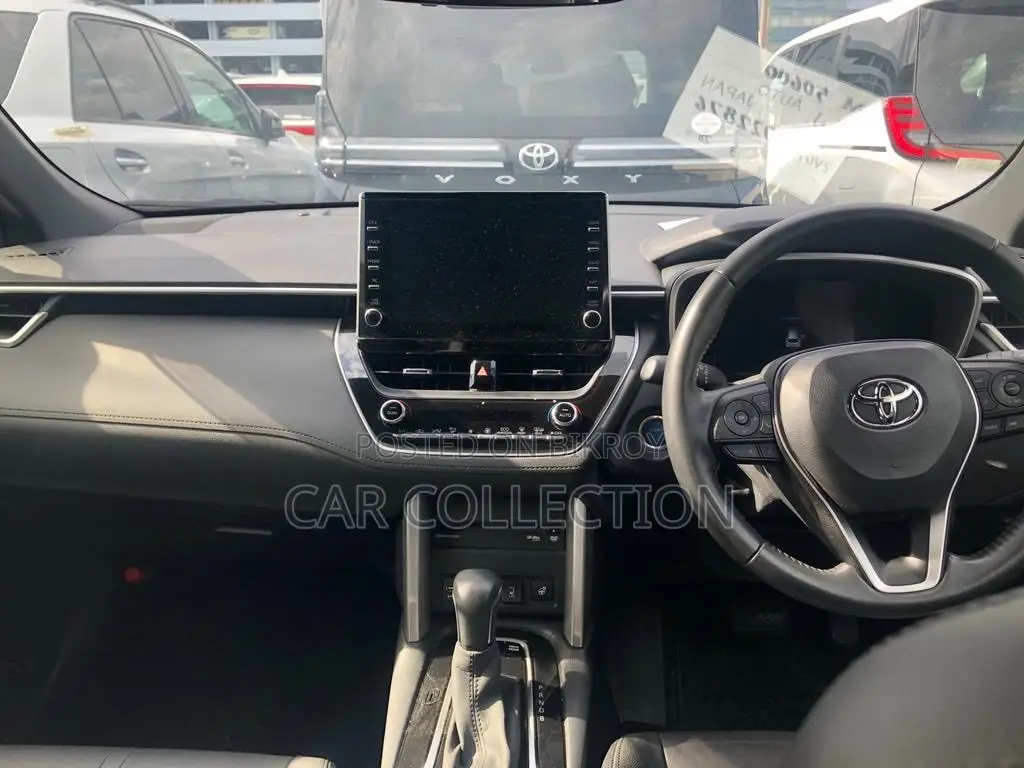 Toyota Corolla Cross 1.8 Hybrid AWD 2022 Black