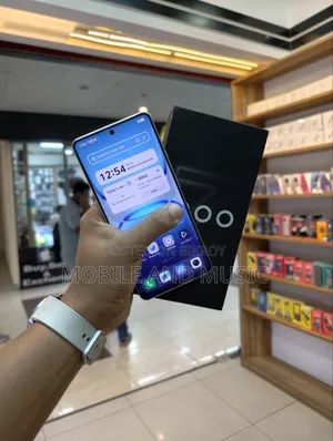 iQOO Z10 256 GB White