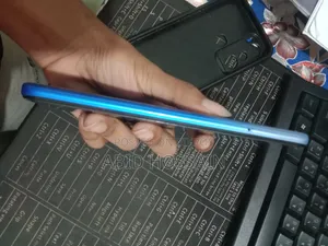 Infinix Hot 12i 64 GB Blue