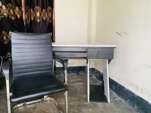 ব্যবহৃত ২টি কাস্টমাইজড কম্পিউটার টেবিল ও ২টি চেয়ার।