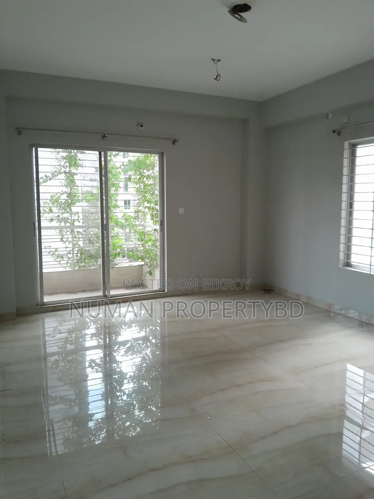 4 Bedroom Apartment in Numan Property Bd, Basundhara for Rent