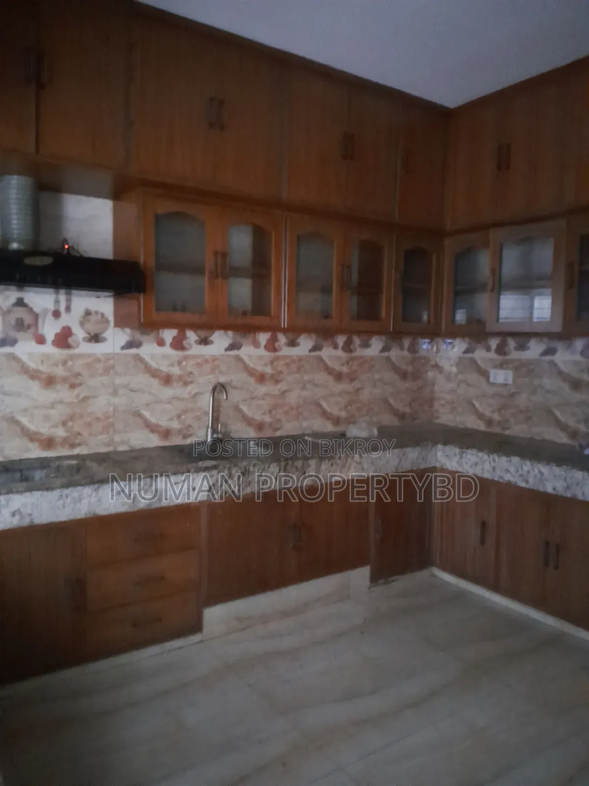 4 Bedroom Apartment in Numan Property Bd, Basundhara for Rent