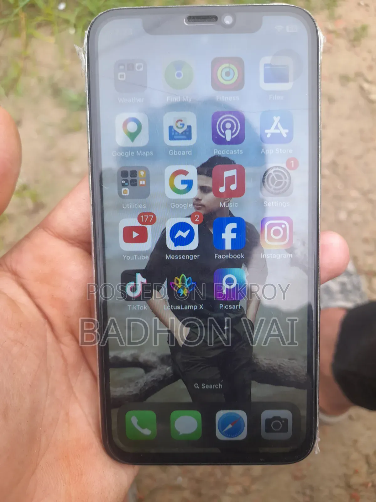 Apple iPhone X 64 GB White