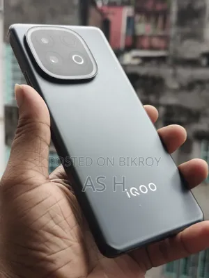 iQOO ২৫৬ জিবি ব্ল্যাক