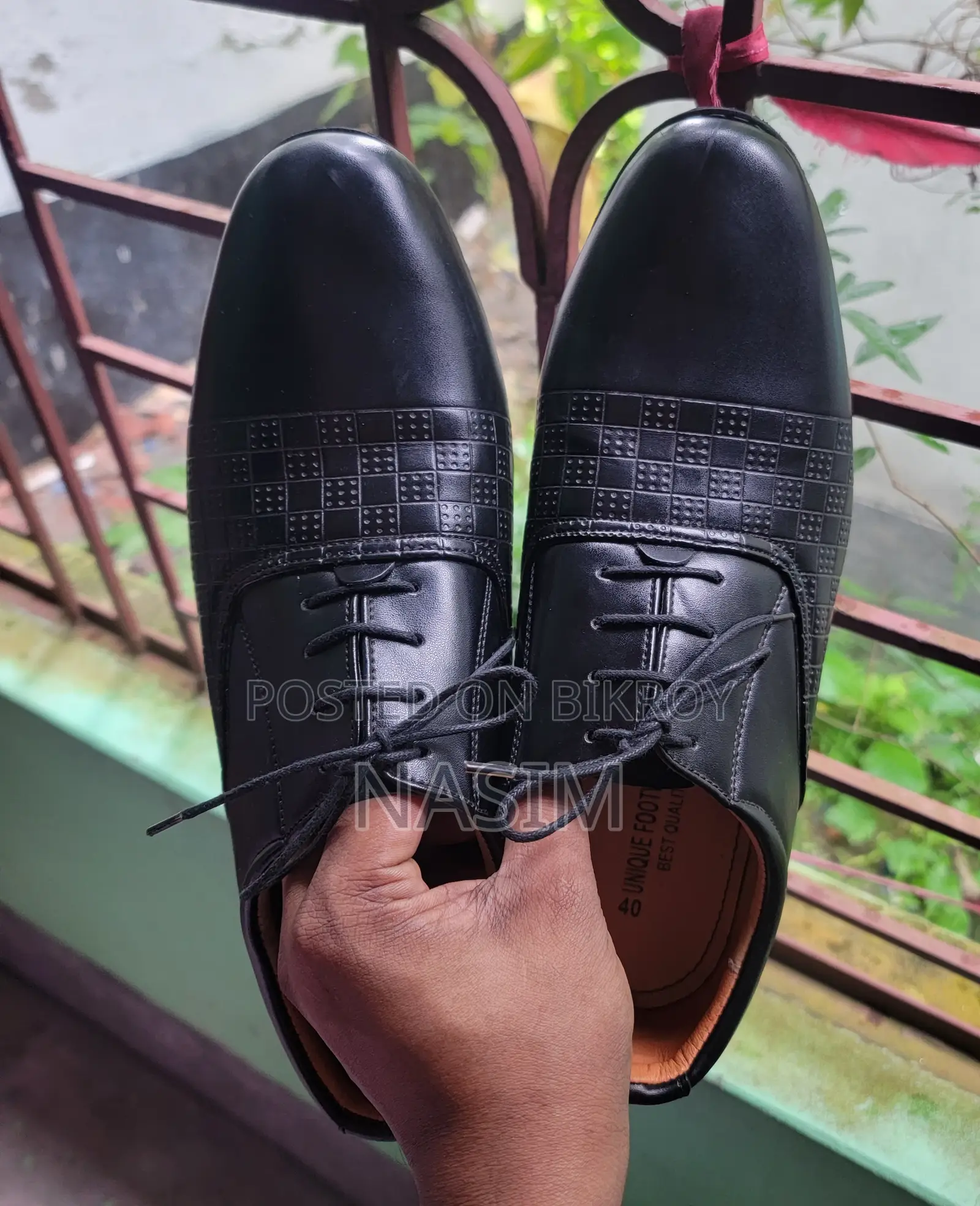 কালো ফরমাল জুতো