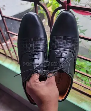 কালো ফরমাল জুতো