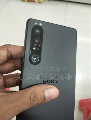 সনি এক্সপেরিয়া ১ ৩য় প্রজন্ম ২৫৬ জিবি কালো
