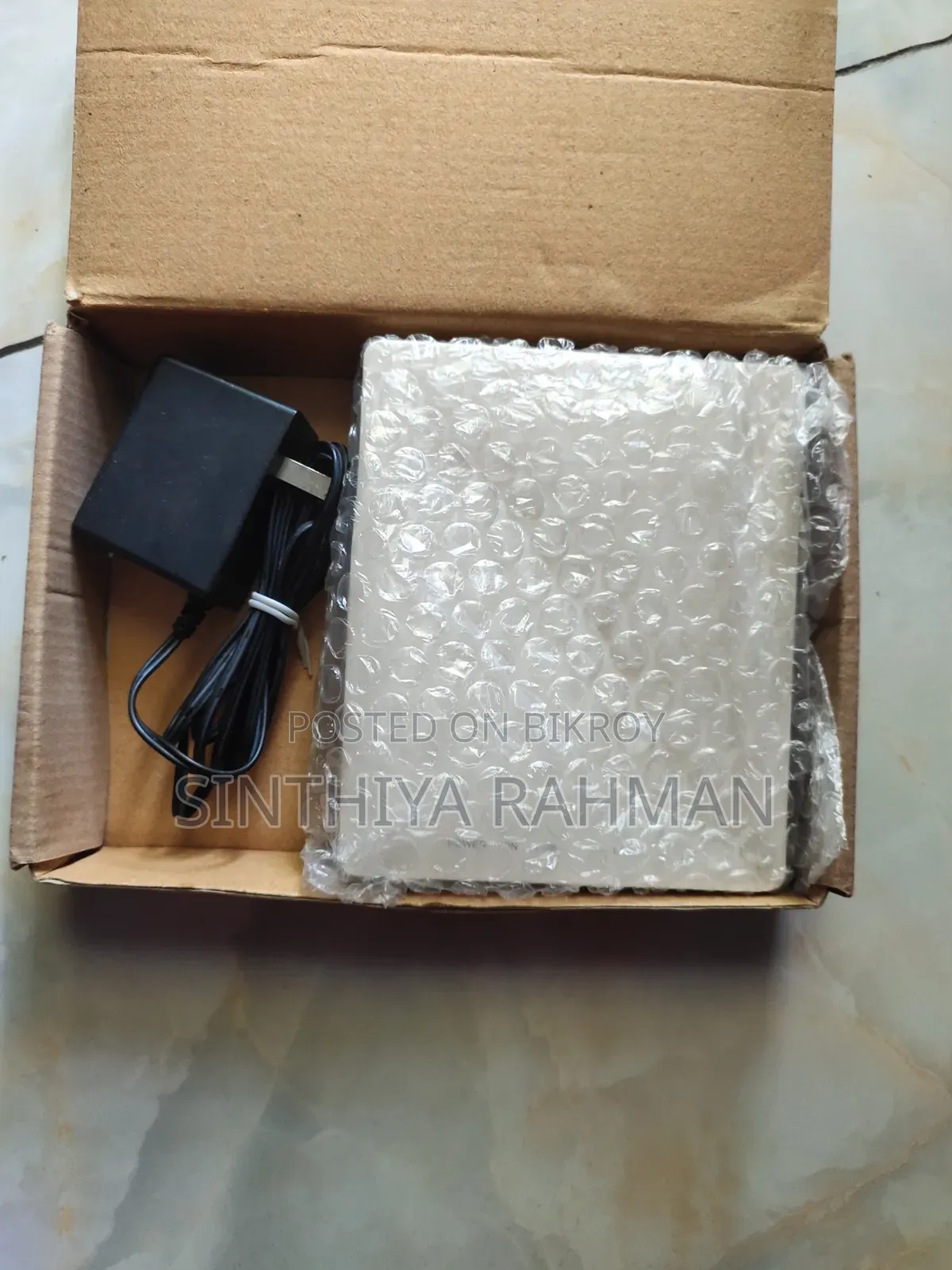 Huawei HG8010H EPON ONU Fiber Optical Modem With Adapter Box