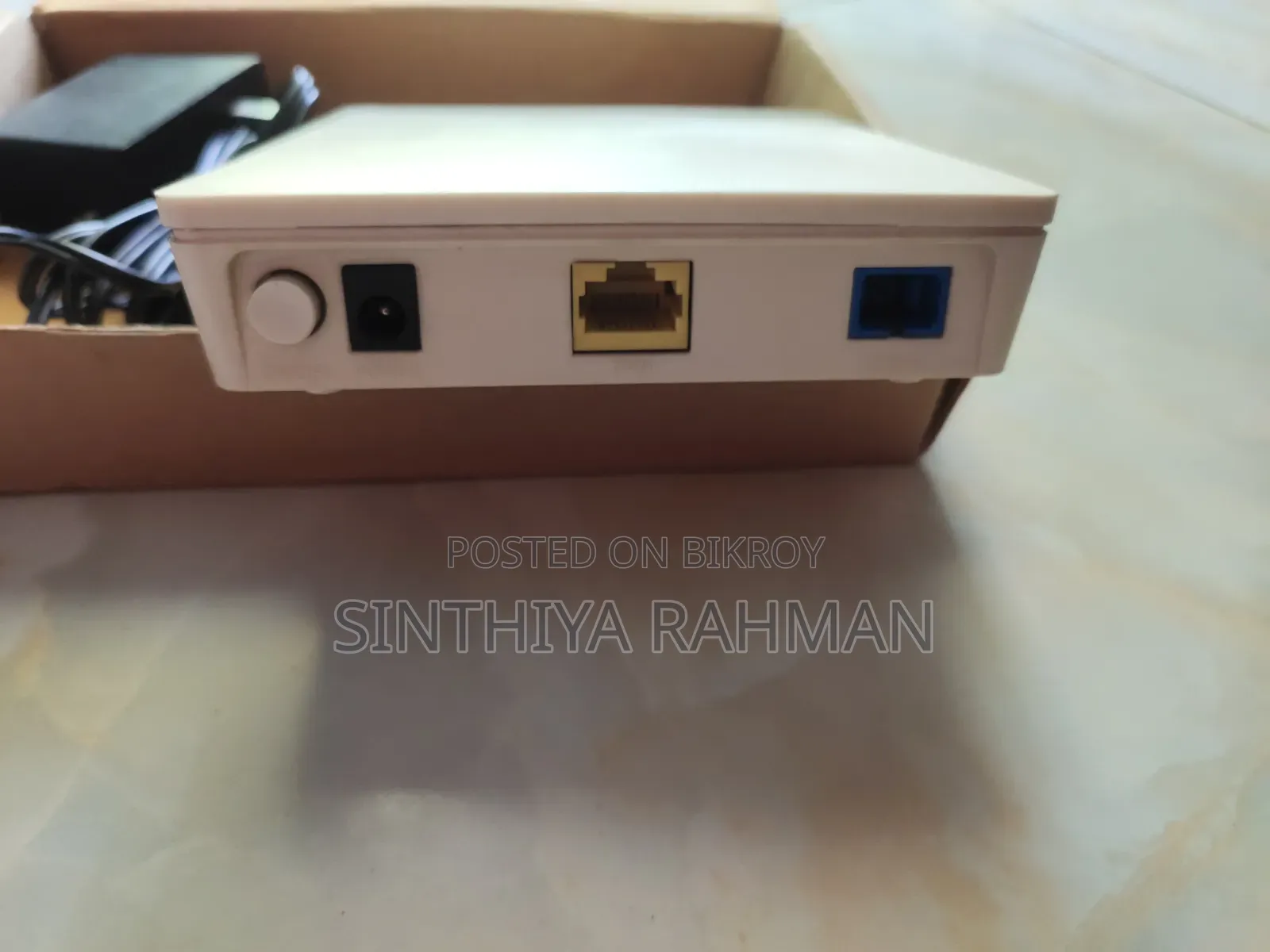 Huawei HG8010H EPON ONU Fiber Optical Modem With Adapter Box