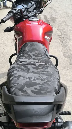 Honda CB 2023 Red