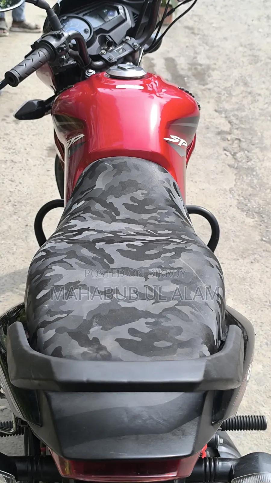 Honda CB 2023 Red