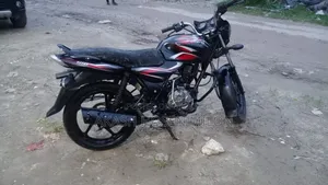 বাজাজ ডিসকভার ১১০ ২০১৫ ব্ল্যাক