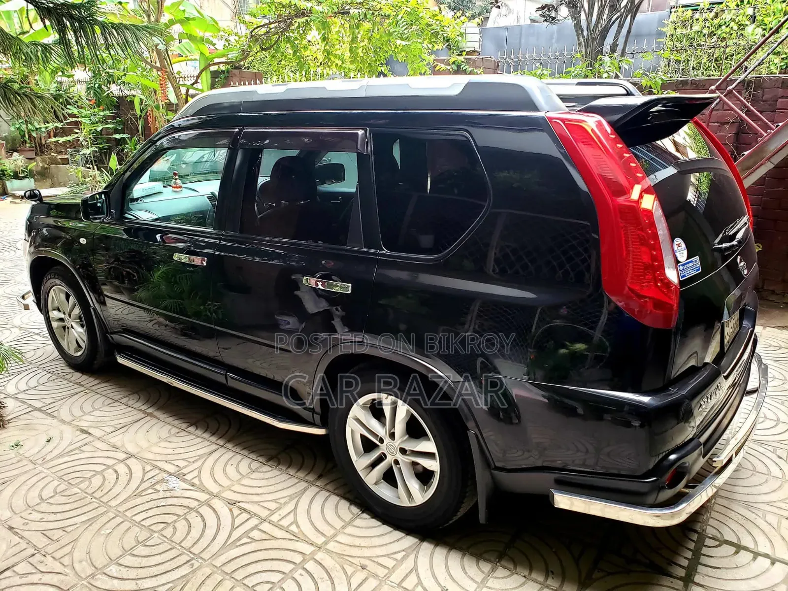 Nissan X-Trail 2.0 Petrol XE 2010 Black