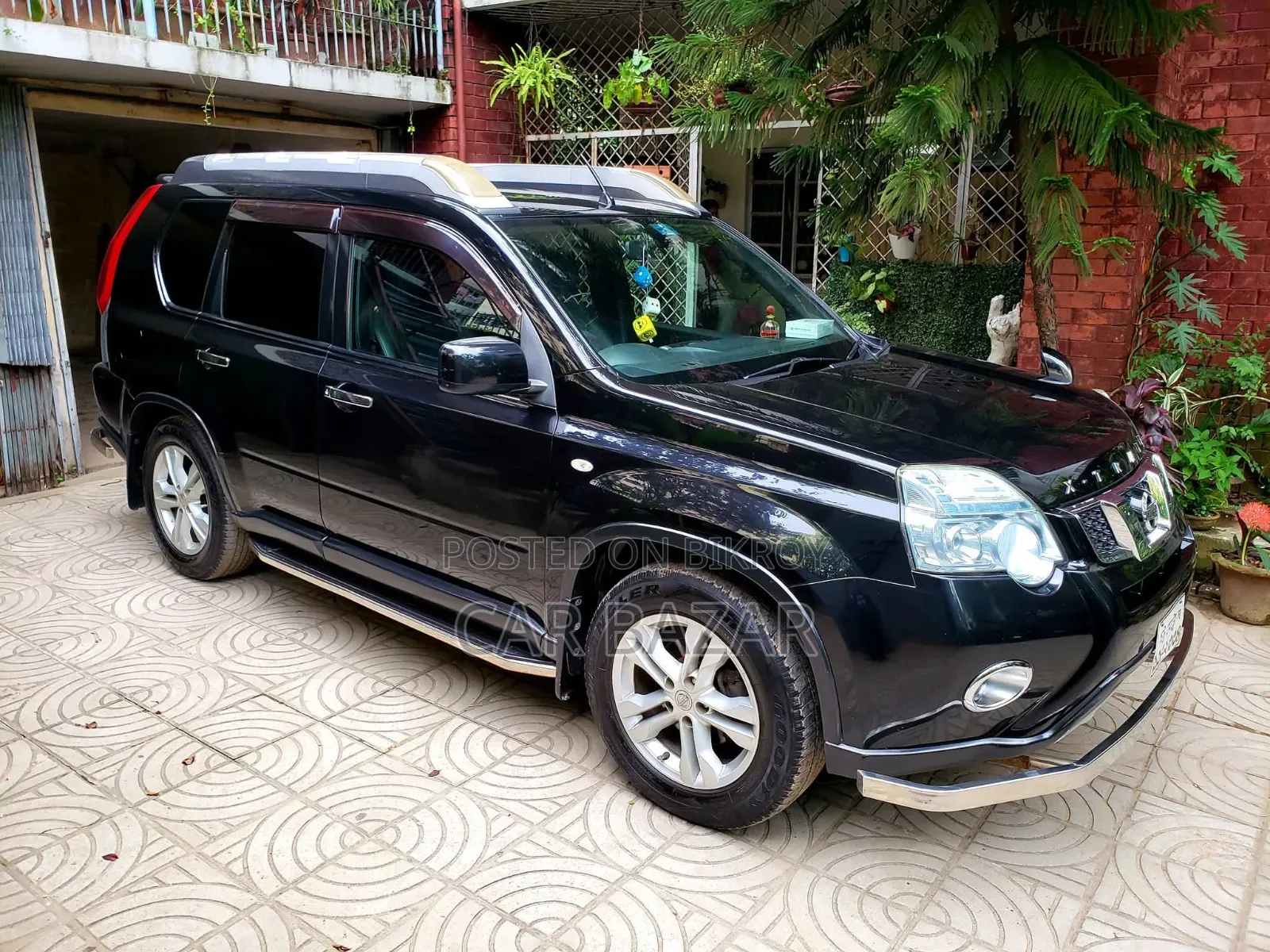 Nissan X-Trail 2.0 Petrol XE 2010 Black