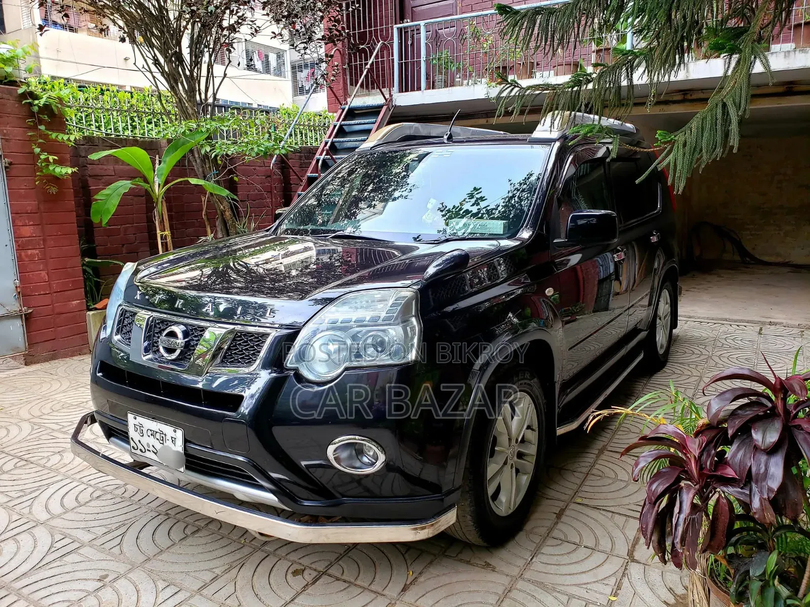 Nissan X-Trail 2.0 Petrol XE 2010 Black