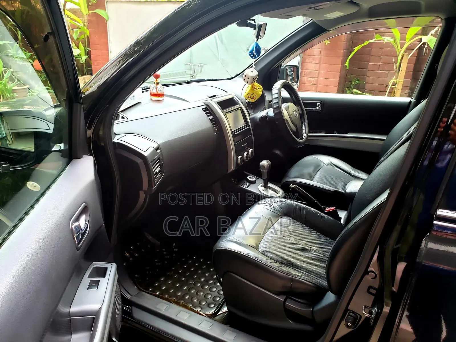 Nissan X-Trail 2.0 Petrol XE 2010 Black