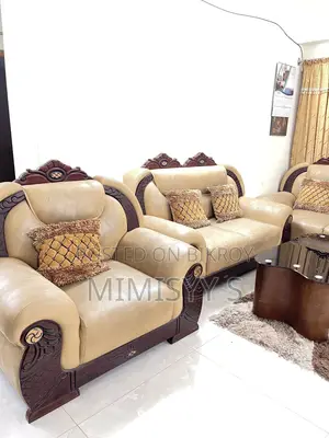 ব্রাদার্স ব্র্যান্ডের সোফা