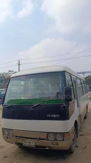 মিতসুবিশি ফুসো রোসা ২০০৪