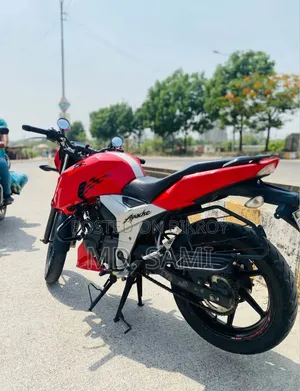 টিভিএস অ্যাপাচে আরটিআর ১৬০ ৪ভি ২০১৯ লাল