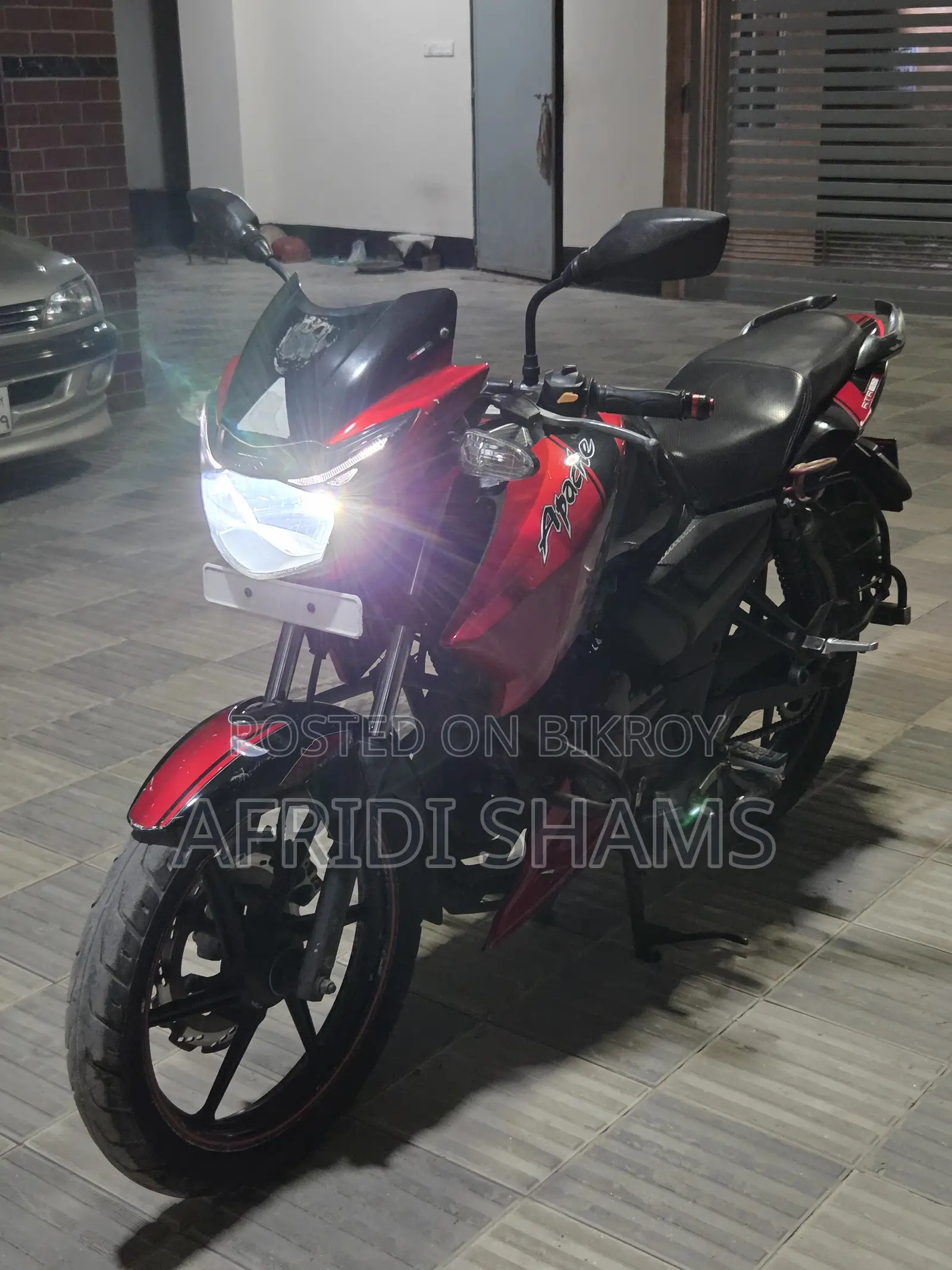 TVS Apache RTR 160 2V 2013 Red