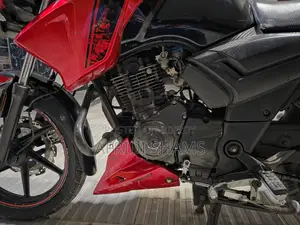 TVS Apache RTR 160 2V 2013 Red