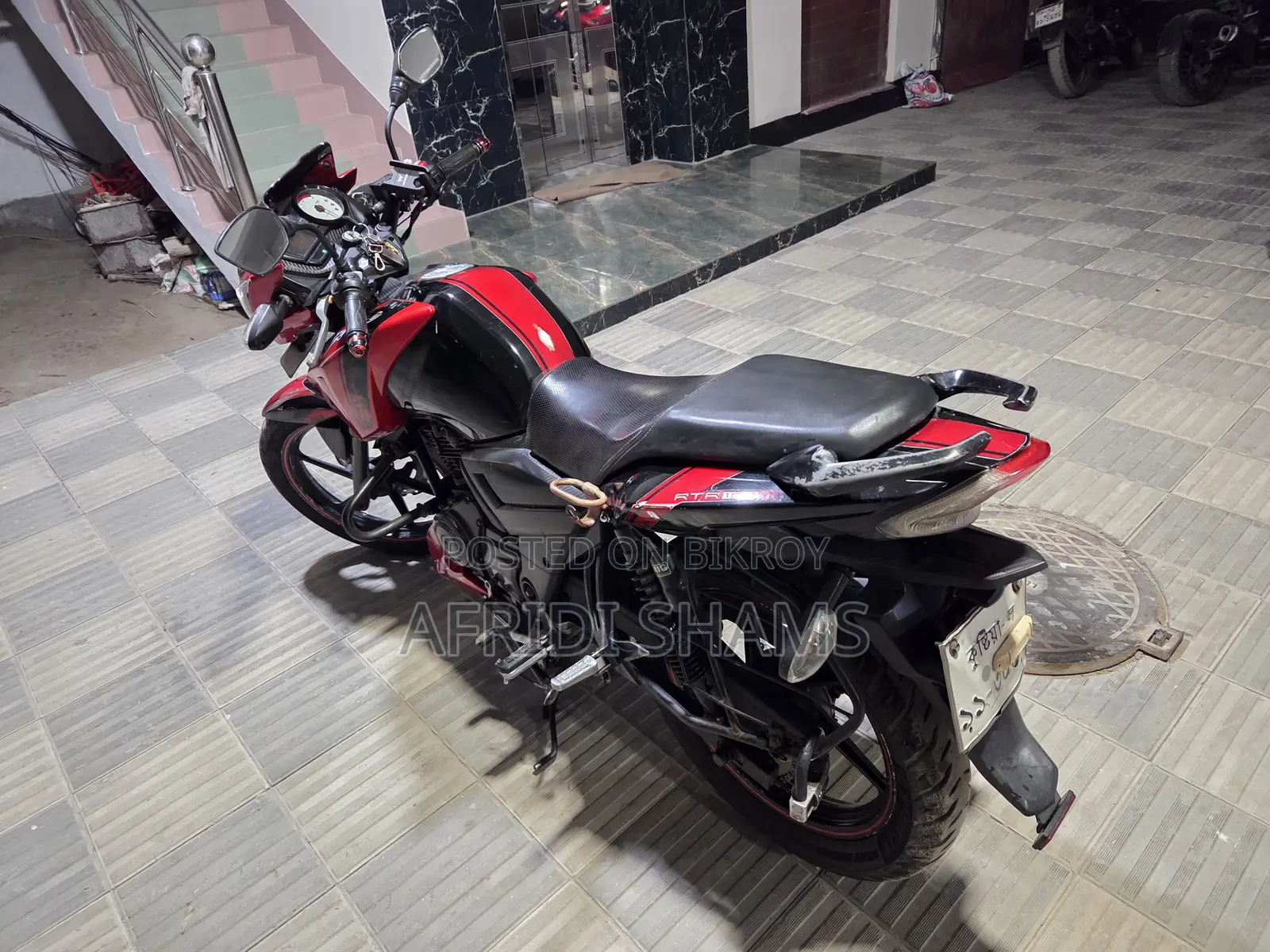 TVS Apache RTR 160 2V 2013 Red