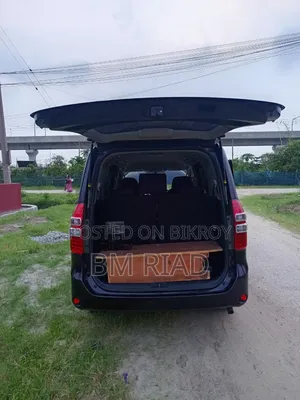 টয়োটা নোয়া ২০১৩ মেরুন