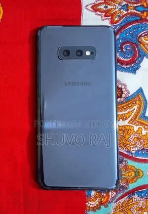 Samsung Galaxy S10e 128 GB Black