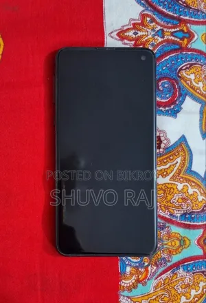 Samsung Galaxy S10e 128 GB Black