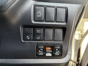Toyota Noah 2021 Pearl