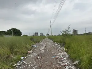 পি ব্লক, ৩ কাঠা, দক্ষিণমুখী, প্লট বিক্রি, বসুন্ধরা আর/এ