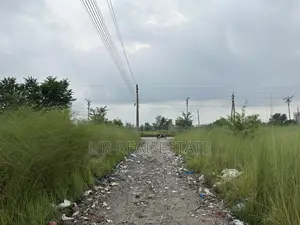 পি ব্লক, ৩ কাঠা, দক্ষিণমুখী, প্লট বিক্রি, বসুন্ধরা আর/এ