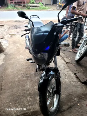 বাজাজ পালসার ১৫০ ২০১০ ব্ল্যাক